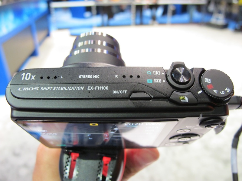 Illustration for article titled Hands On Casio's EX-FH100 High Speed Exilim Camera: Slow Mo Tech is Maturing